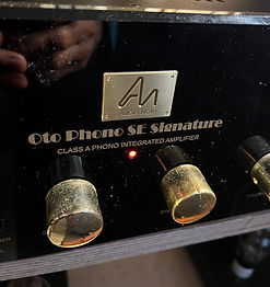 Audio Note (UK) OTO PHONO SE Signature amplifier