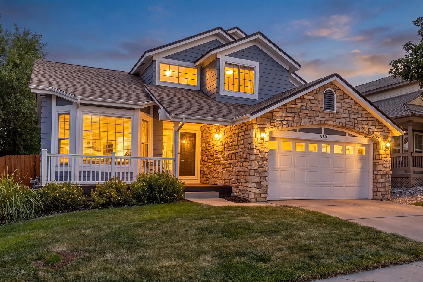 11786-W-85th-Pl-Twilight.jpg