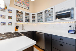 1435-Vine-St-Apt2-32