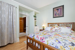 1435-Vine-St-Apt2-14