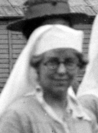 WW1 woman war red cross irene givenwilson issoudun 