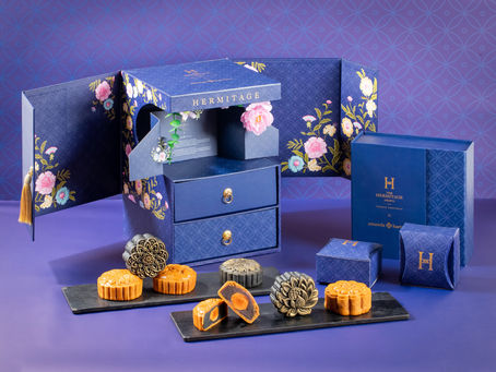 Mooncake Hampers The Hermitage Jakarta Karya Amanda Hartanto
