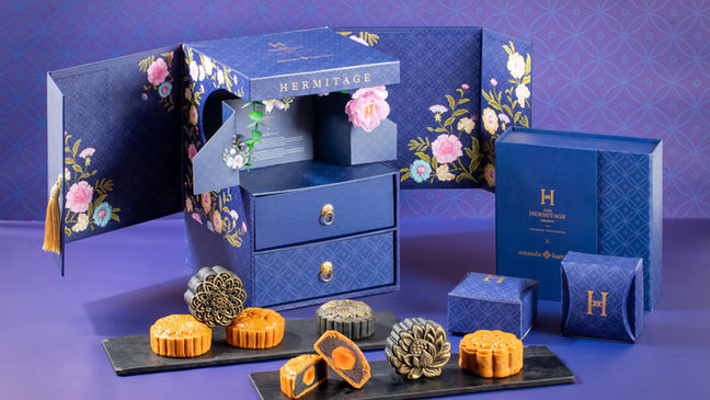 Mooncake Hampers The Hermitage Jakarta Karya Amanda Hartanto