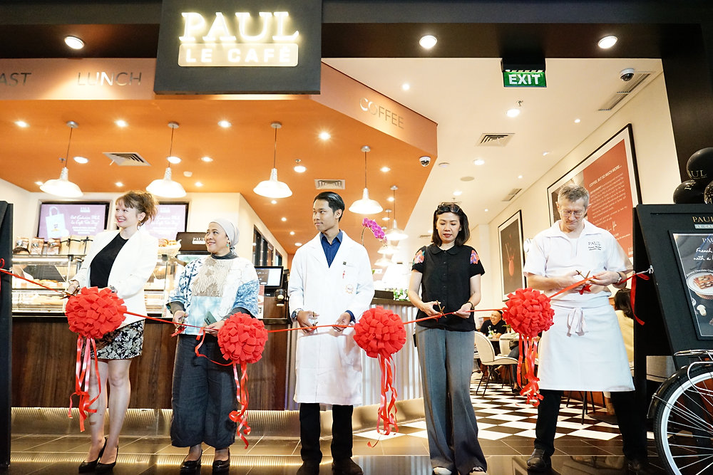 Paul Pertama di Bandung