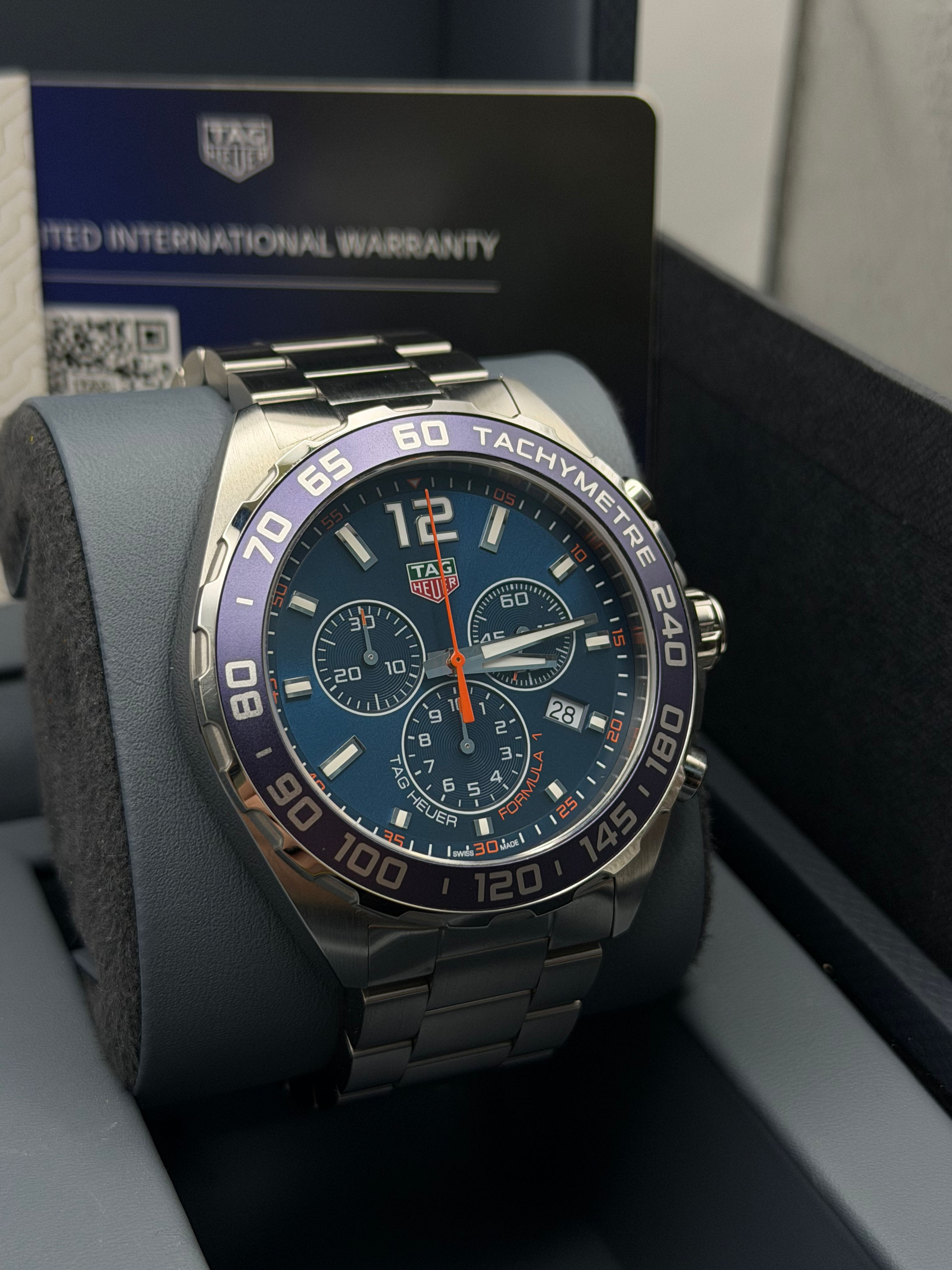 Tag Heuer F1 Chronograph CAZ1014