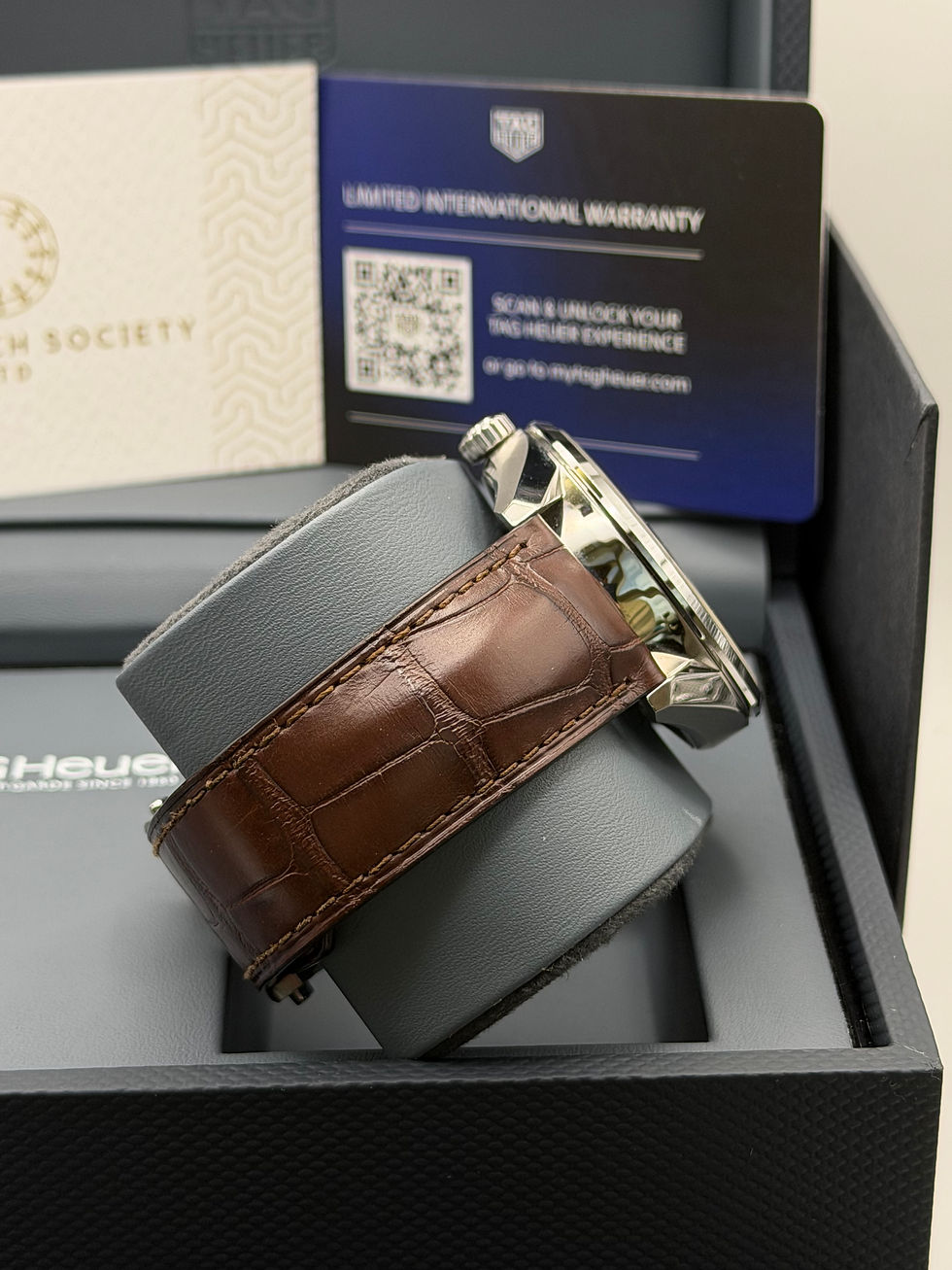 Thumbnail: Tag Heuer Carrera daydate in silver on brown leather strap 