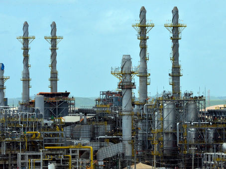 Neoindustrialização e Reindustrialização Solidária