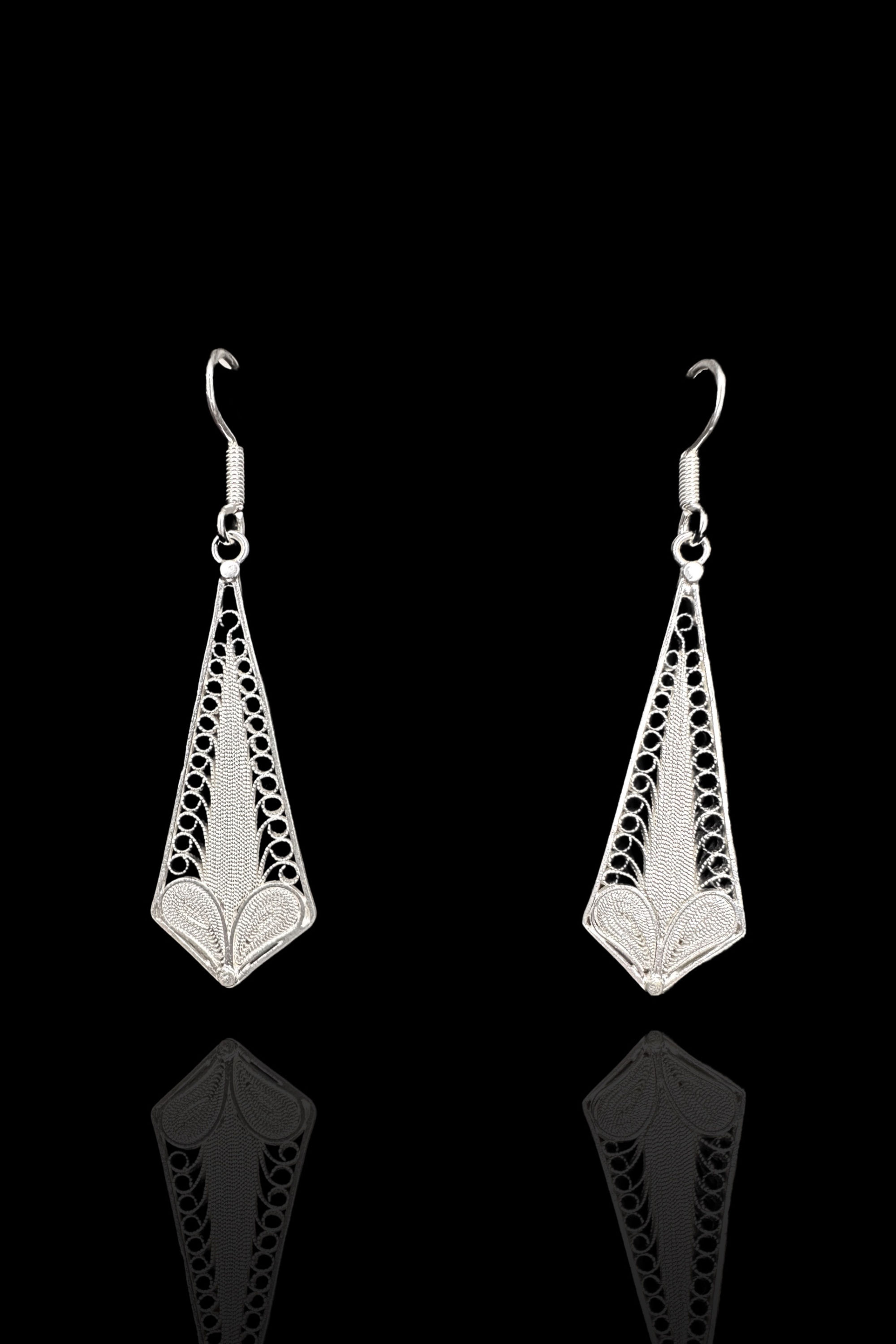 Anzuelo Earrings