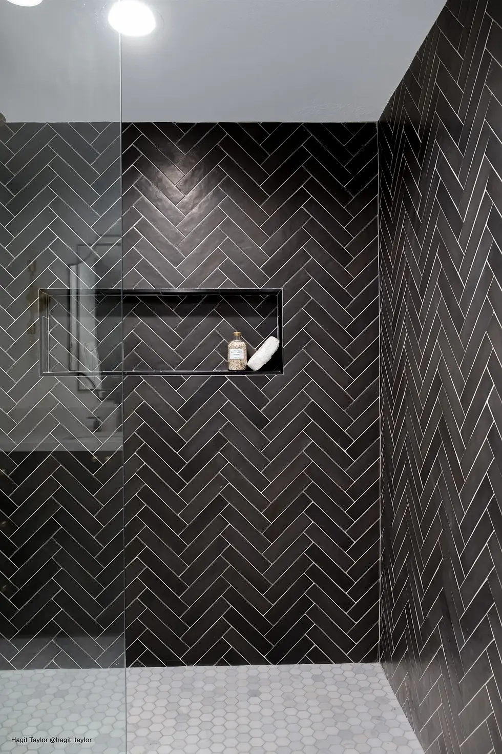Thumbnail: Luxe Collection: Makoto Shower Tile