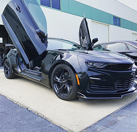 Camaro Doors Up.JPG