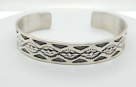 Silver cuff jewelry