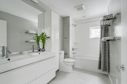 1017 Saint Paul Ave MLS-51