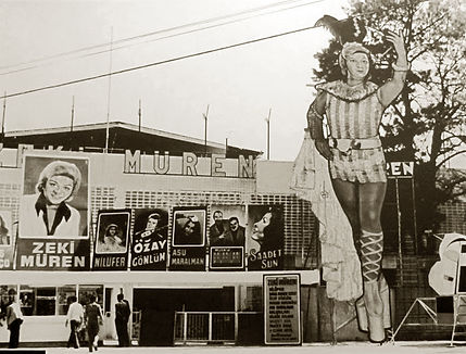 Zeki Müren, İzmir Fuarı'nda.