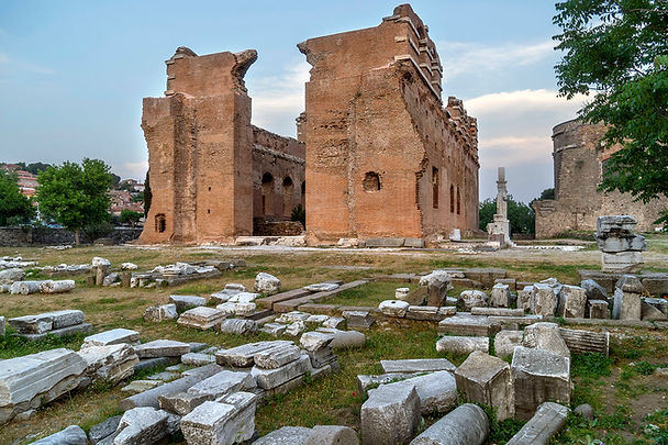 Kızıl Avlu (Red Basilica) / Serapis Tapınağı. Fotoğraf: Yücel Tunca-2018