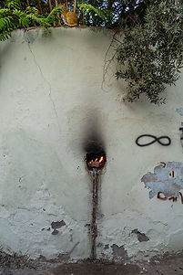 Yahudi Mahallesi'nde, Şen Sineması'nın bitişiğindeki Zeytinli Dede. Fotoğraf: Yücel Tunca-2019