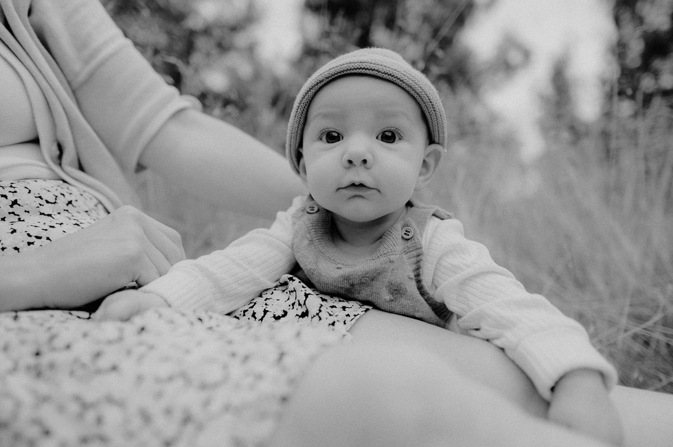 Familienfotograf Anklam – Familienshooting Lubmin – Fotograf Familien Grimmen – Babyfotograf Stavenhagen – Neugeborenenshooting Jarmen – Familienfotos Wolgast – Familienbilder Neukalen – Fotograf Babys Trassenheide – Familienfotograf Demmin - Neustrelitz