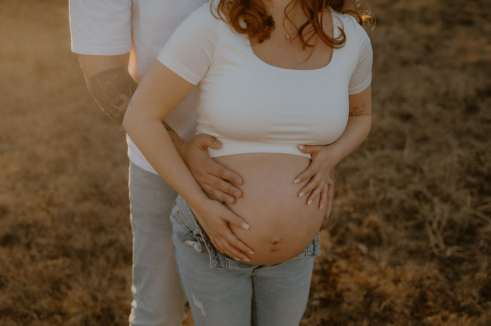 Babybauchfotografie im Norden - Mecklenburg Vorpommern (24).jpg