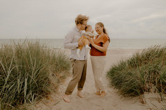 Fotograf Heringsdorf - Familienshooting Bansin - Fotoshooting Usedom - Familienfotos Ostsee - Fotograf Zinnowitz - Babyshooting Zempin - Babyfotograf Peenemünde - Kindershooting Ahlbeck - Ostseeurlaub Usedom - Kaiserbäder - Familienshooting Ostsee