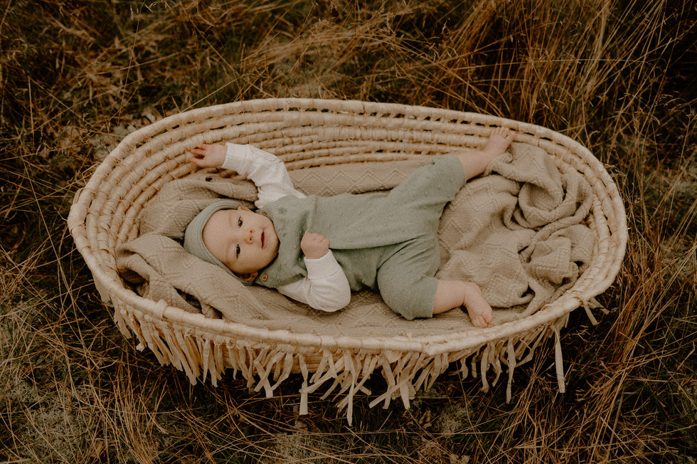 Familienfotograf Anklam – Familienshooting Lubmin – Fotograf Familien Grimmen – Babyfotograf Stavenhagen – Neugeborenenshooting Jarmen – Familienfotos Wolgast – Familienbilder Neukalen – Fotograf Babys Trassenheide – Familienfotograf Demmin - Neustrelitz