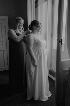 Hochzeitsfotograf Ralswiek – Heiraten auf Gut Lebbin – Hochzeitsfotografie Schloss Ranzow Lohme – Hochzeitsreportage Rügen – Hochzeitslocation – Ganztagesreportage – Fotograf Hochzeit Rügen – Hochzeitsfotos Ostsee – Schlosshochzeit Ralswiek – Landhochzeit Gut Lebbin – Fotograf für Hochzeit auf Insel Rügen