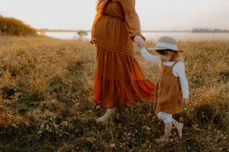 Schwangerschaftsshooting als Familie auf Rügen. 
