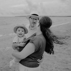 Familienfotograf Usedom - Familienshooting Ahlbeck - Familienfotos - Koserow - Fotograf Zempin Familie - Familienportraits Zinnowitz - Familienbilder am Strand in Karlshagen - Familienshooting Peenemünde - Kinderfotografie Bansin