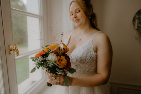 Hochzeitsfotograf Rostock. Getting Ready auf Gut klein Nienhagen. Stilvolle Hochzeitsreportage in MV an der Ostsee.