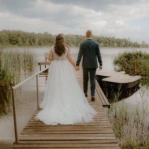 Gefühlvolle Hochzeitsreportage in Nakenstorf - natürliches Paarshooting am Neuklostersee - ländlich Heiraten bei Wismar 