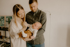 Babyfotograf Greifswald – Baby Homesshooting Lubmin – Fotograf Neugeborene Anklam – Neugeborenenshooting Wolgast – Fotostudio Greifswald – Babyshooting Grimmen – Familienfotos Lubmin – Baby Fotoshooting Tribsees - Richtenberg