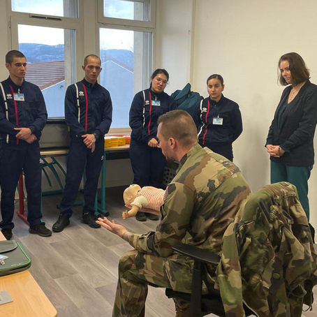 Avec les engagés volontaires à Ambérieu