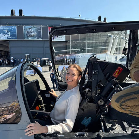 Au plus près des fleurons de l’aéronautique française avec Gabriel Attal