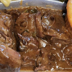 Beef Chuck Roast N/Brown Gravy (F.M. #8)