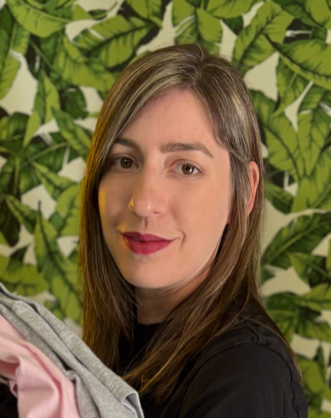 Writer: Anna DeCourcey