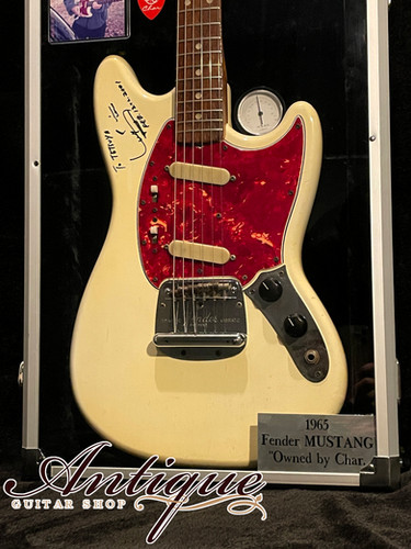 Fender Mustang 1965年製 White w/Show-Case & OHC “Owned