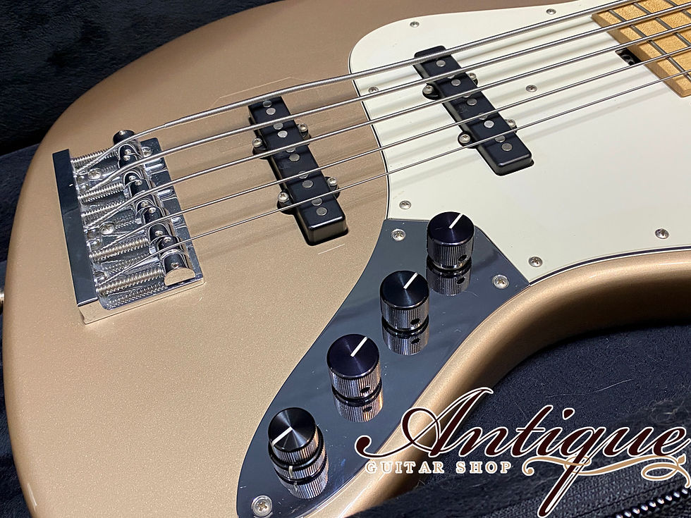 サムネイル： Sadowsky NYC Vintage 5string J Bass 2016年製 Vintage Shoreline Gold 3.79kg