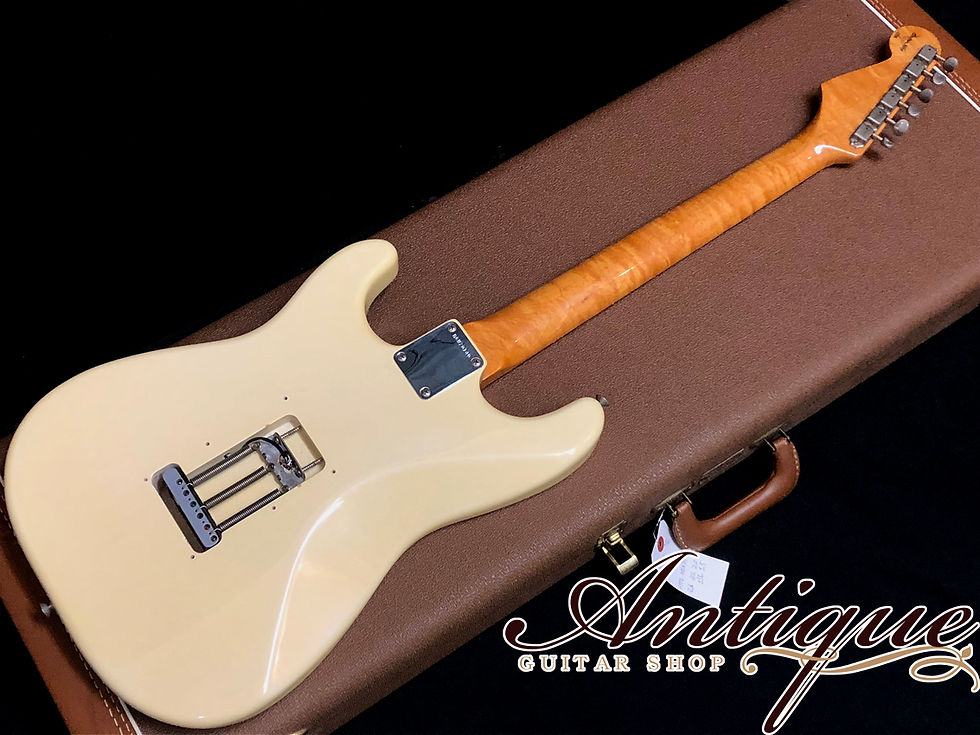 サムネイル： Fender Custom Shop Master Grade 1961 Stratocaster ‘97年製 Olympic White