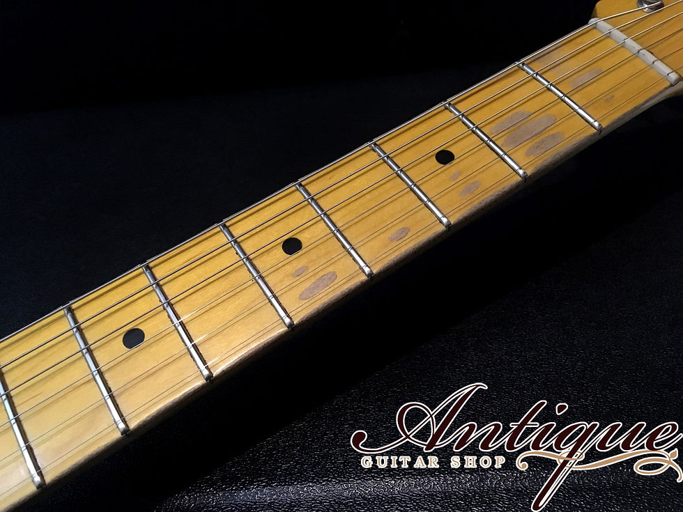 サムネイル： Nash Guitars T-52 Olympic White Light-Aged Light Ash 3.27kg w/ Loller PU Near-Mi
