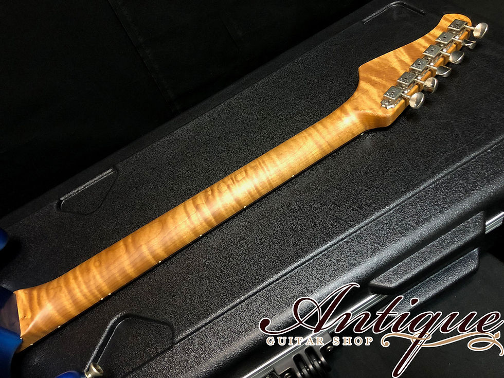 サムネイル： Xotic XSC-2 ‘17年製 Lake Placid Blue Heavy Aged w/ Roasted Flame Maple 3.3kg #215