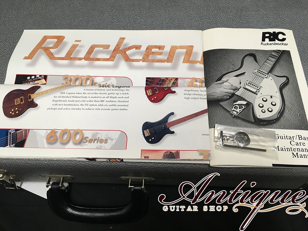 サムネイル： Rickenbacker C-Series 325C58 ‘02年製 Jetglo 2.5kg Mint-Condition