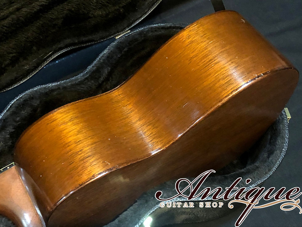 サムネイル： Martin T-17 Tiple 1925年製 Natural 10strings Tenor Ukulele Size No-Crack w/HC