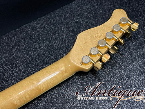 Valley Arts Custom Pro USA 1993 Trans Red M-Head Q-Maple Top