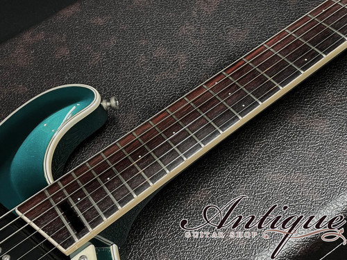 Mosrite USA of California (Fillmore) The Ventures V-64 model