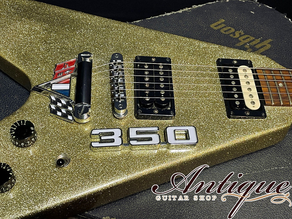 Gibson Flying V 1984年製 Gold Sparkle Refin. w/ Corvette Mod. 3.52