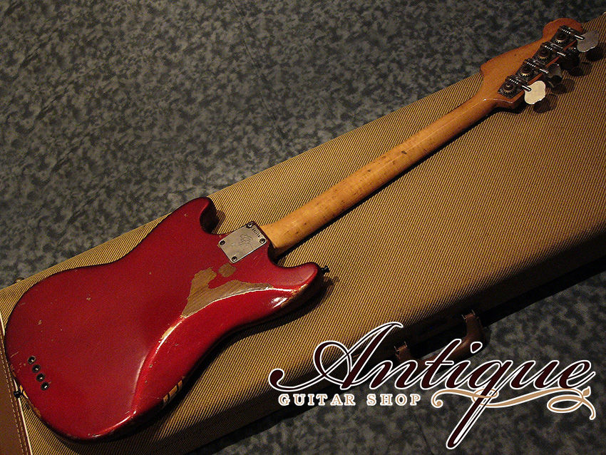 サムネイル： Fender Mustang Bass 1969年製 Candy Apple Red
