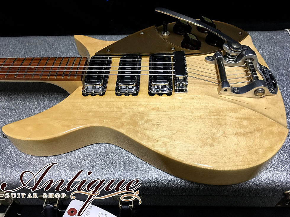 サムネイル： Rickenbacker V-Series 325V59 1996年製 Mapleglo w/ Figured Maple Body EX+++