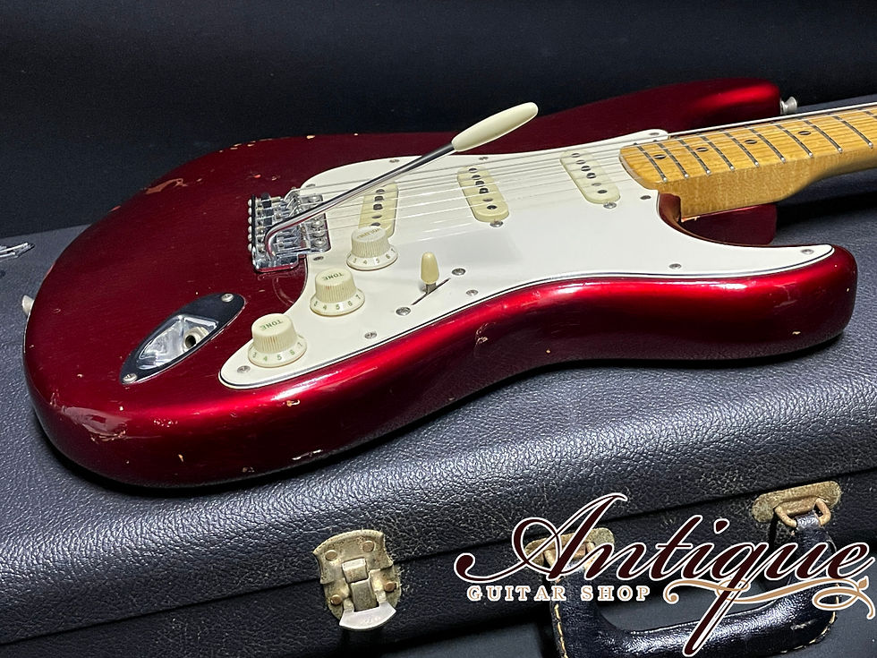 サムネイル： Fender Early 1972 Stratocaster Candy Apple Red /M-Neck w/OHC 3.45kg