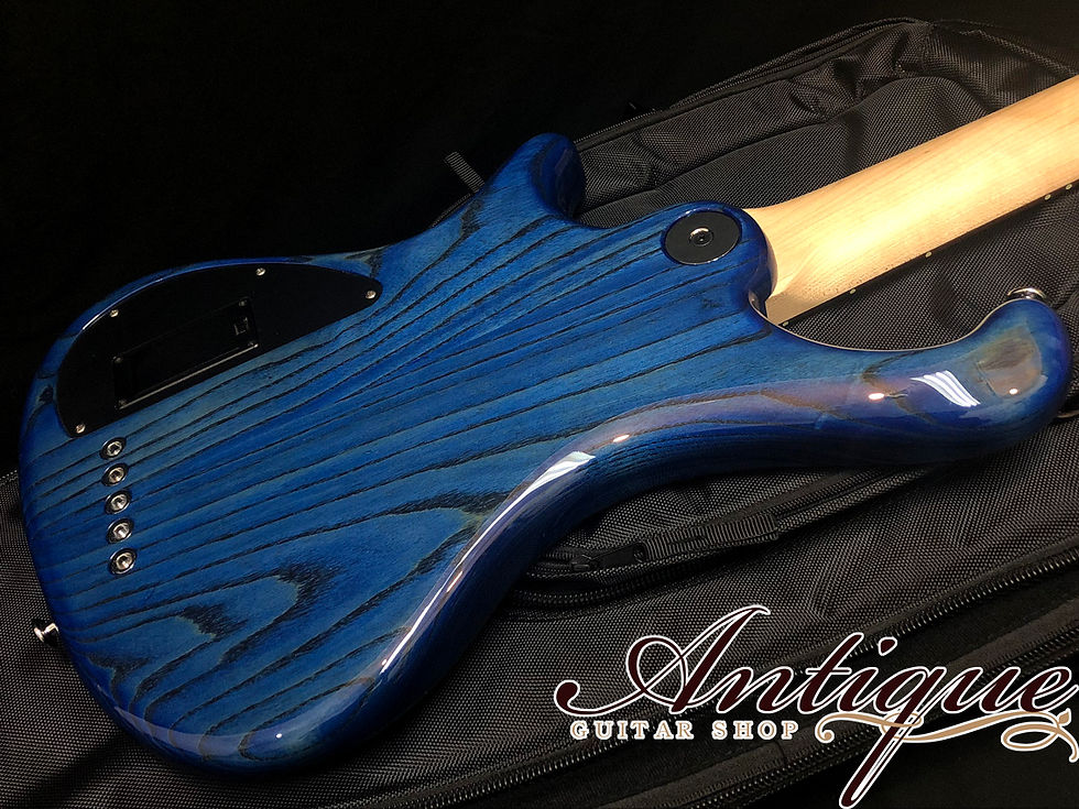 サムネイル： Freedom Custom Guitar Research Dulake Flat-5st ‘17年製 Lapis Lazuli