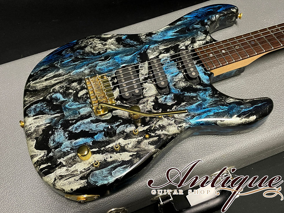 サムネイル： James Tyler Studio Elite 2017 Black & Blue Shmear Semi-Gloss w/Gold Hardware