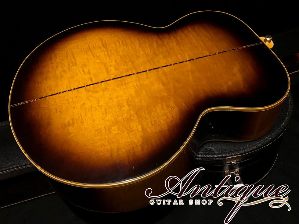 サムネイル： Gibson J-200 ADJ 1967年製 Sunburst w/ Figured Maple EX++ No-Crack