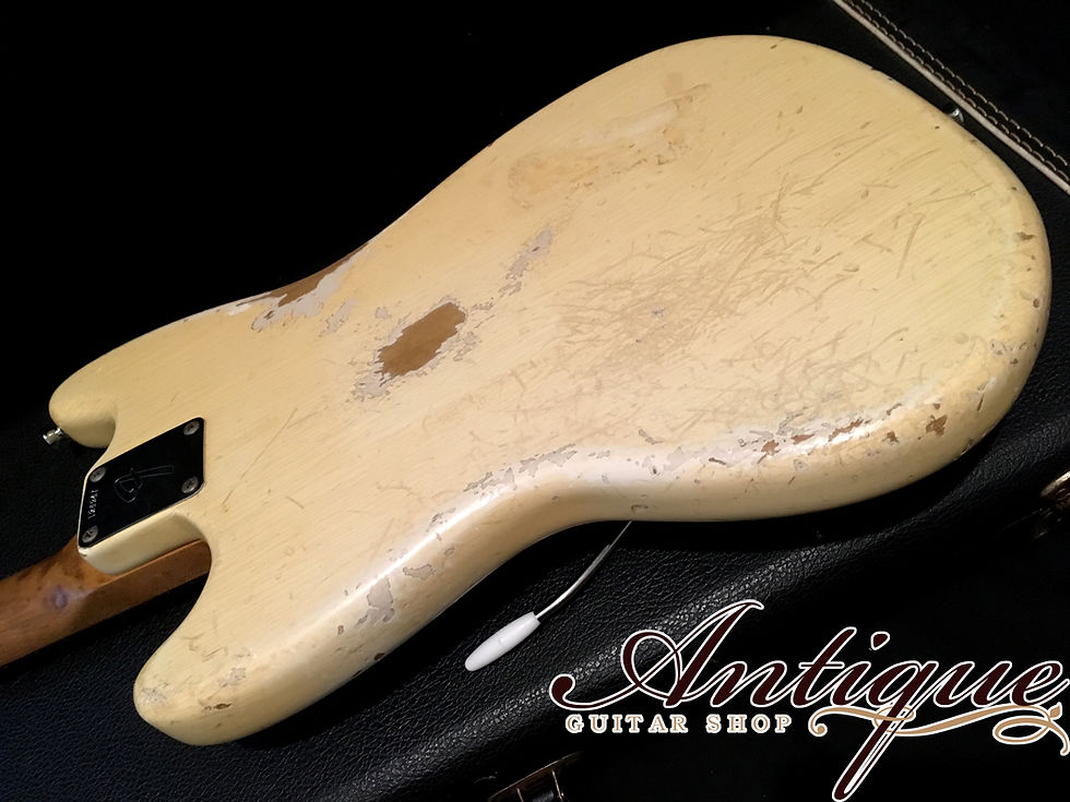 サムネイル： Fender Mustang 1965年製 Olympic White w/B-Neck & Jacaranda FB 3.2kg